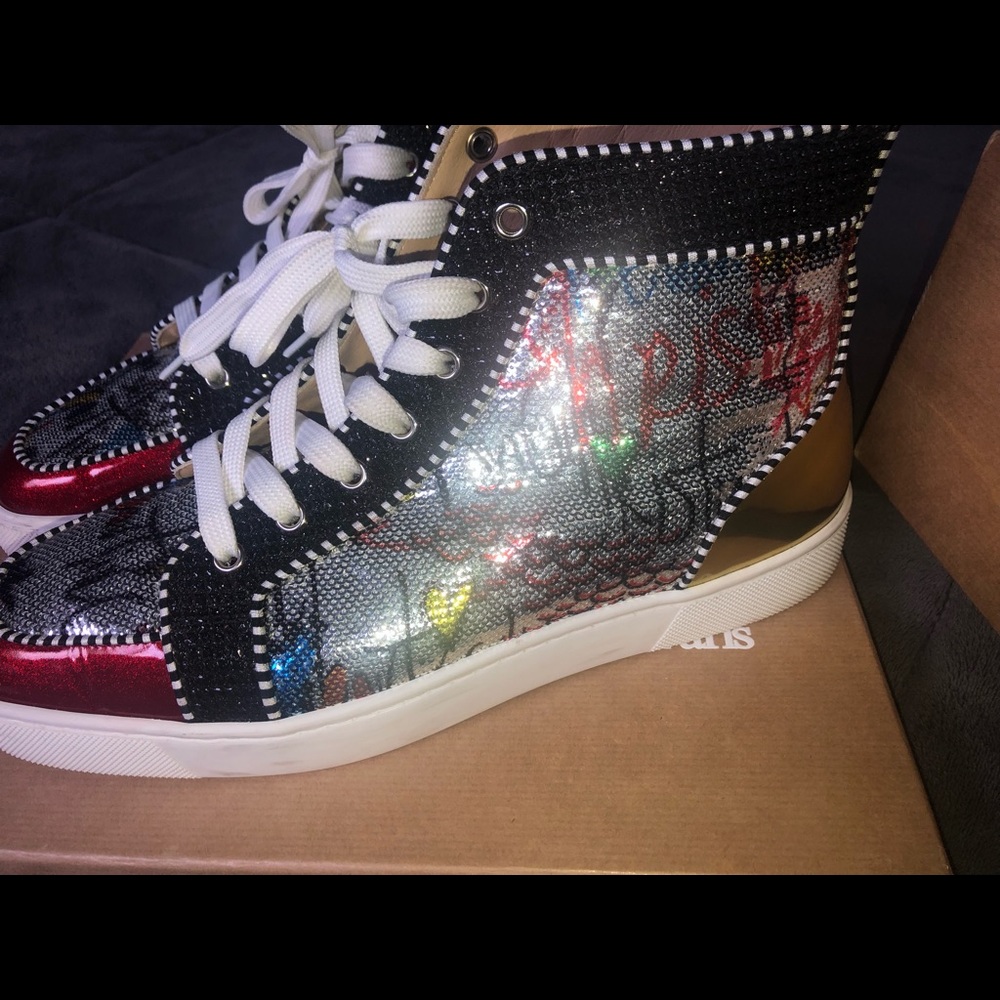 Shoes - Picture 2 of 3